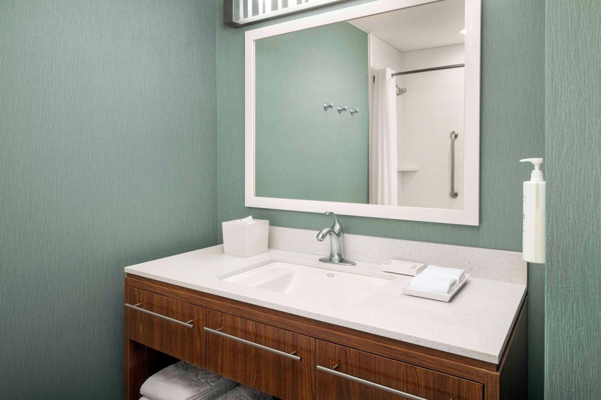 Home2 Suites By Hilton Lexington University / Medical Center Екстериор снимка