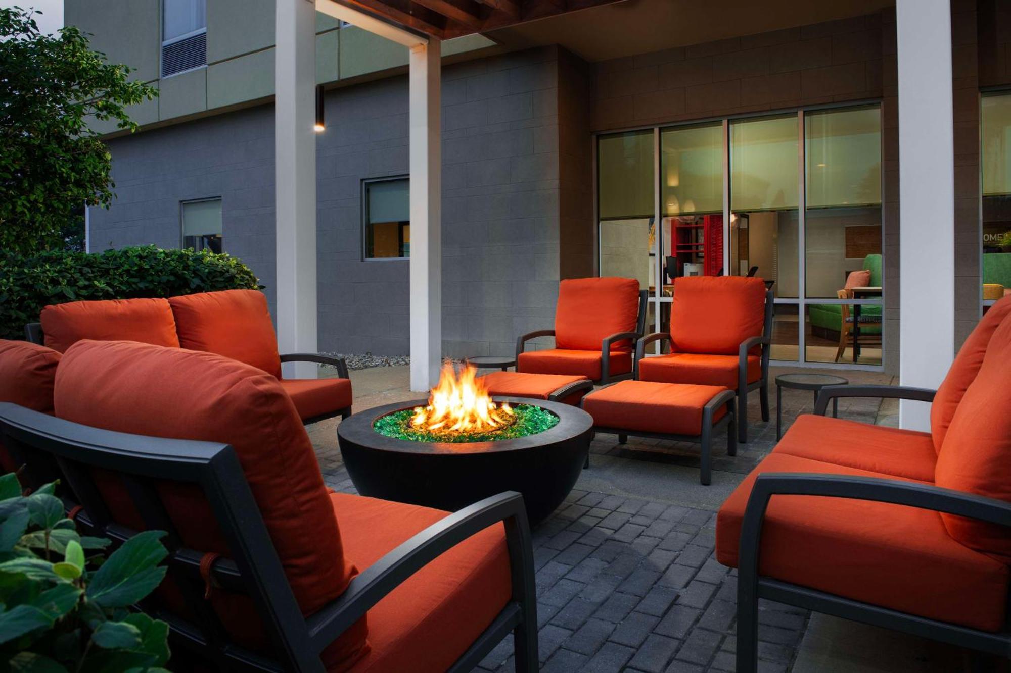 Home2 Suites By Hilton Lexington University / Medical Center Екстериор снимка