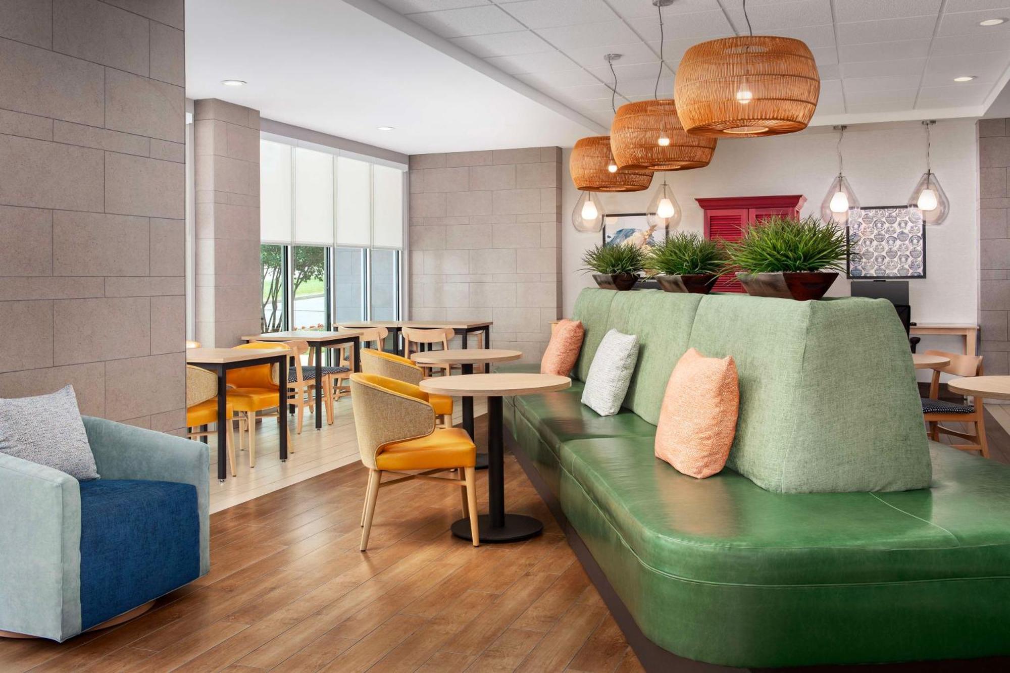 Home2 Suites By Hilton Lexington University / Medical Center Екстериор снимка